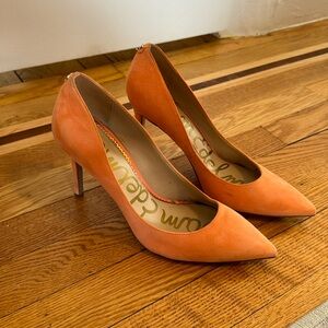 Sam Edelman bright peach pumps. Size 9.